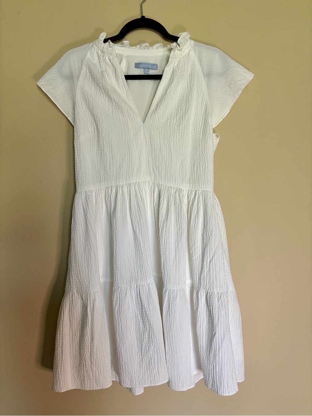 ANTONIO MELANI White Textured Tiered V-Neck Mini Dress